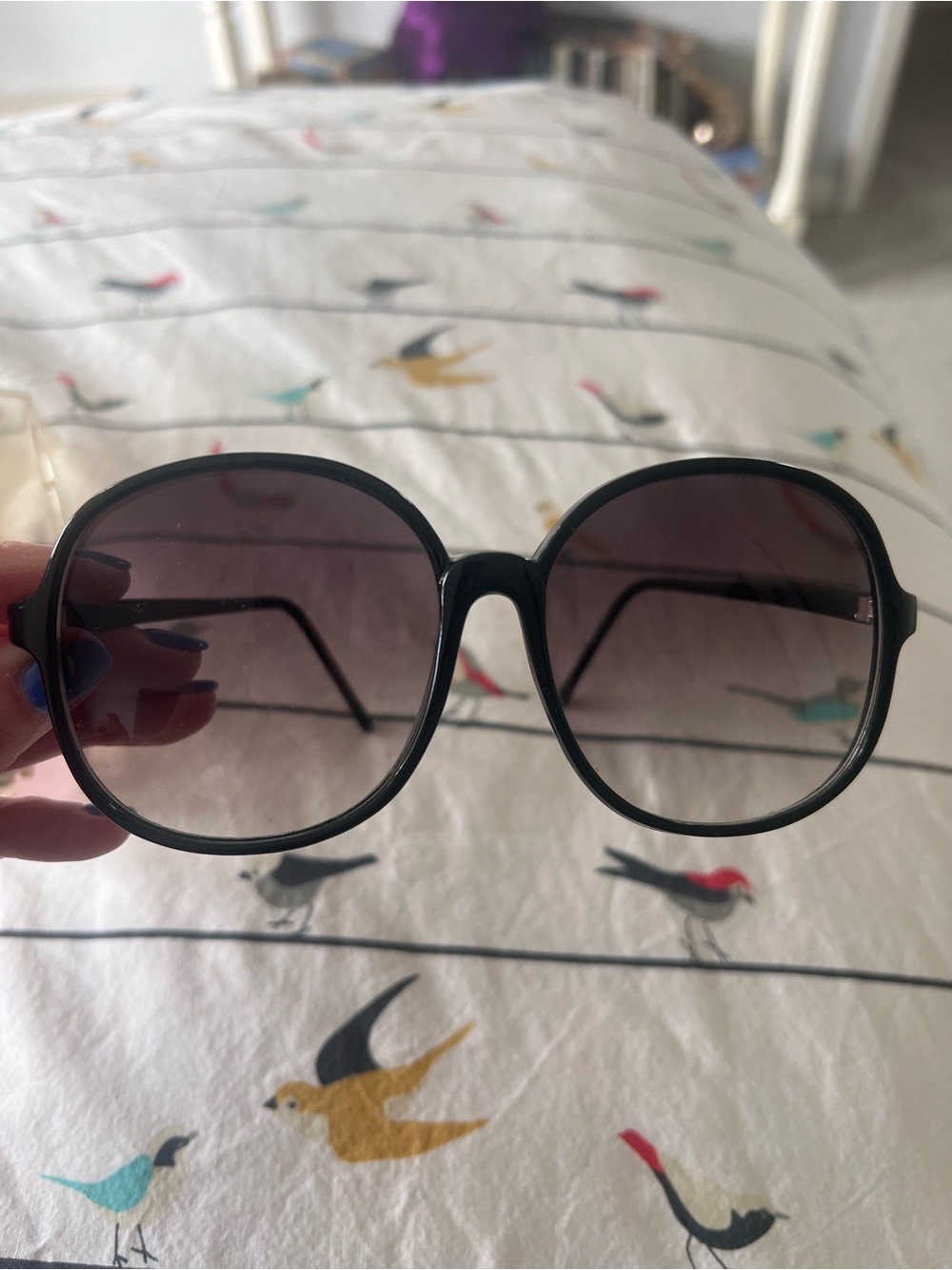 BOUTIQUE Oversized Round Sunglasses Gradient Lens Chic Luxe - Picture 9 of 10